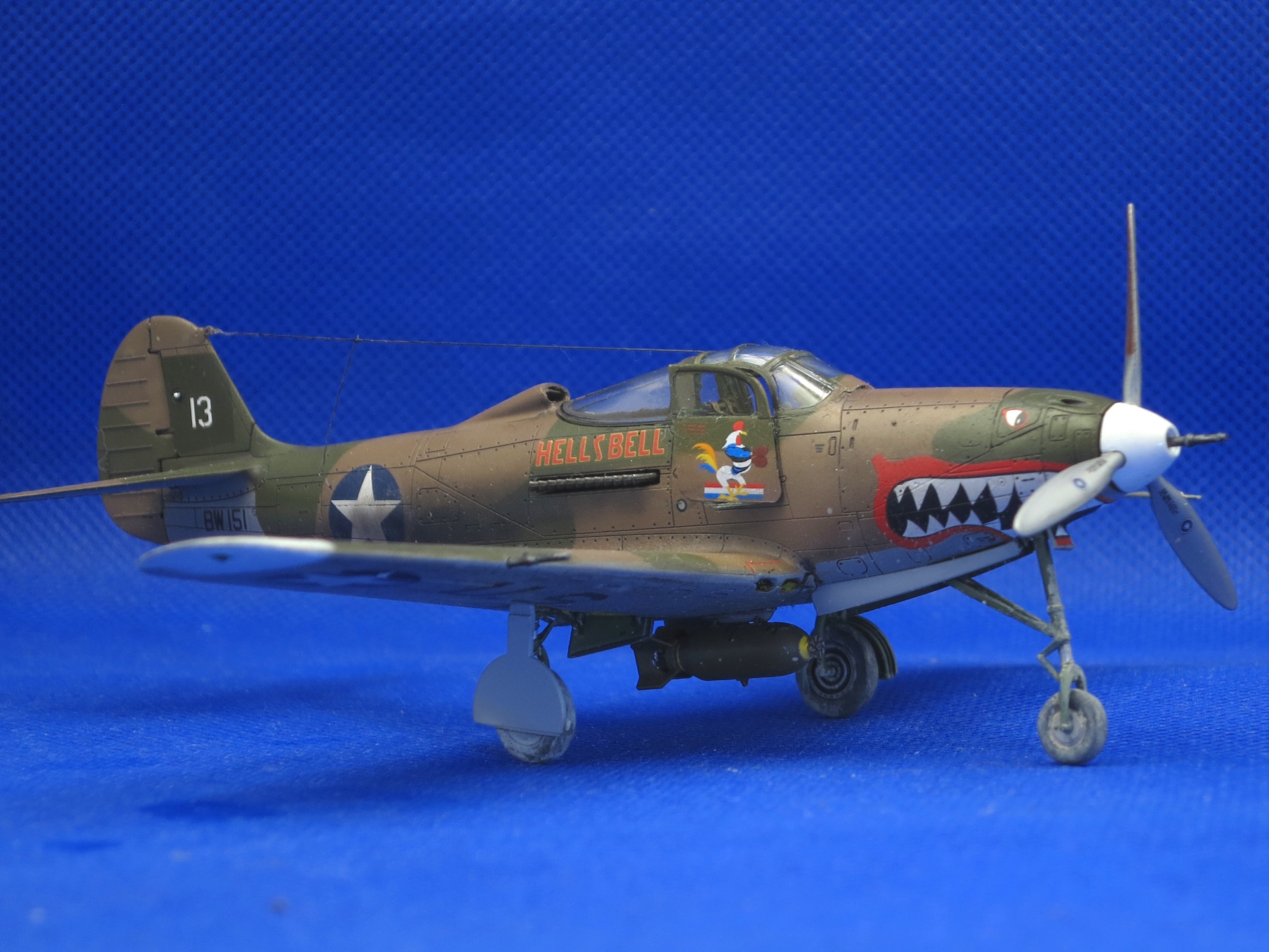 Bell P-400 Airacobra "Hell's Bell", 67 TF  Гуадалканал, 1942 (Arma Hobby 1/72)