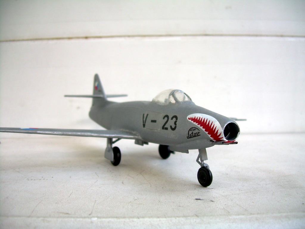 Letov L-52