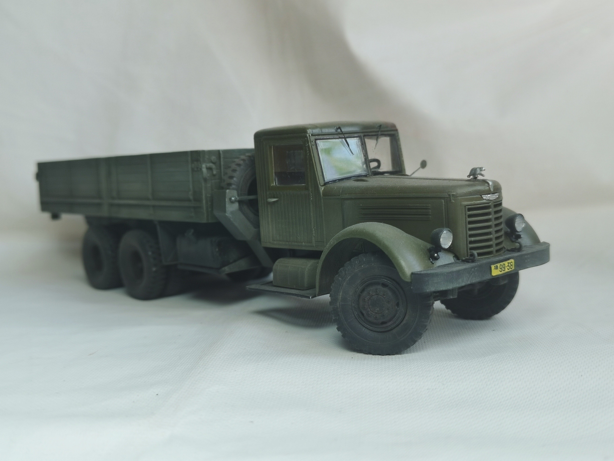 ЯАЗ-210