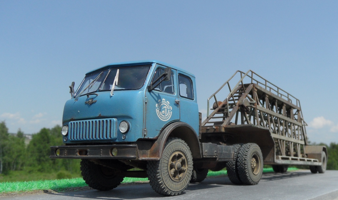 Маз 504 с Полуприцепом НАМИ-790