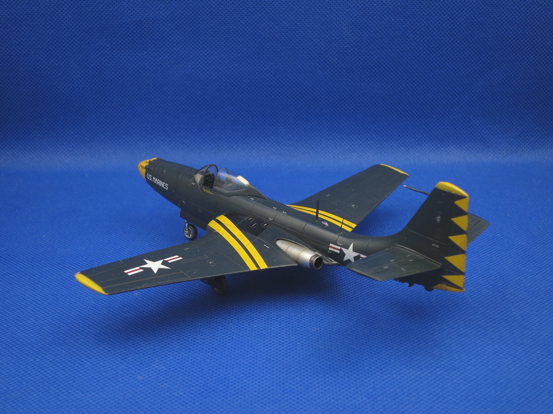 McDonnell FH-1 Phantom (Special Hobby, 1/72)