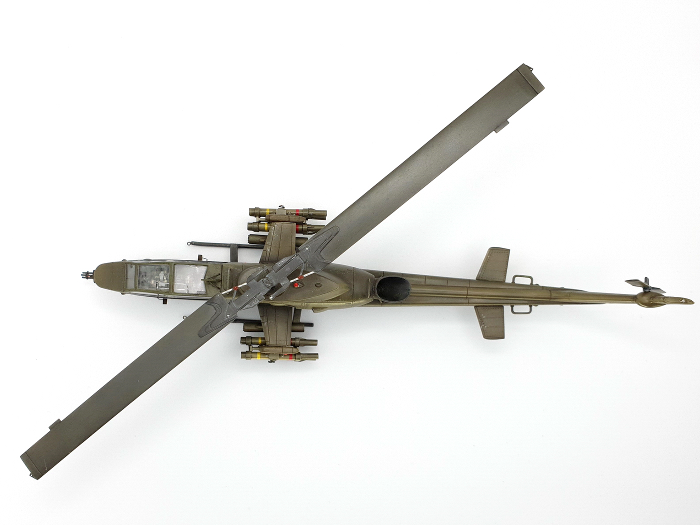 AH-1E / Up-Gun AH-1S "Cobra"