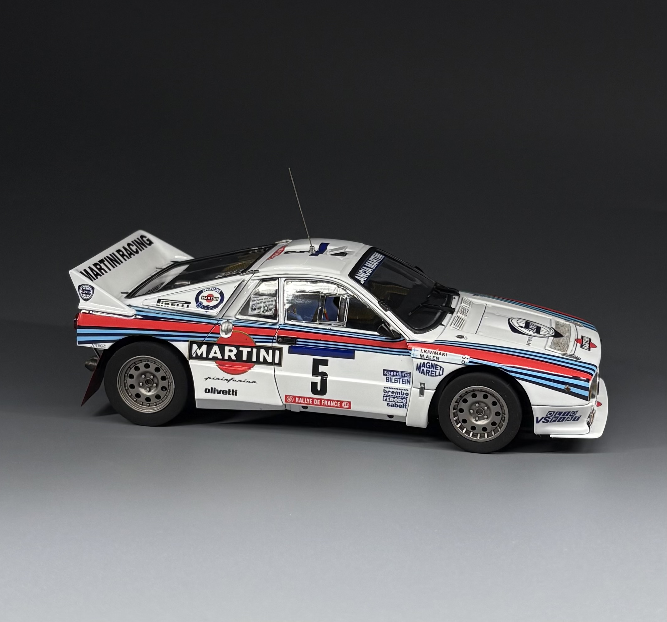 Lancia 037