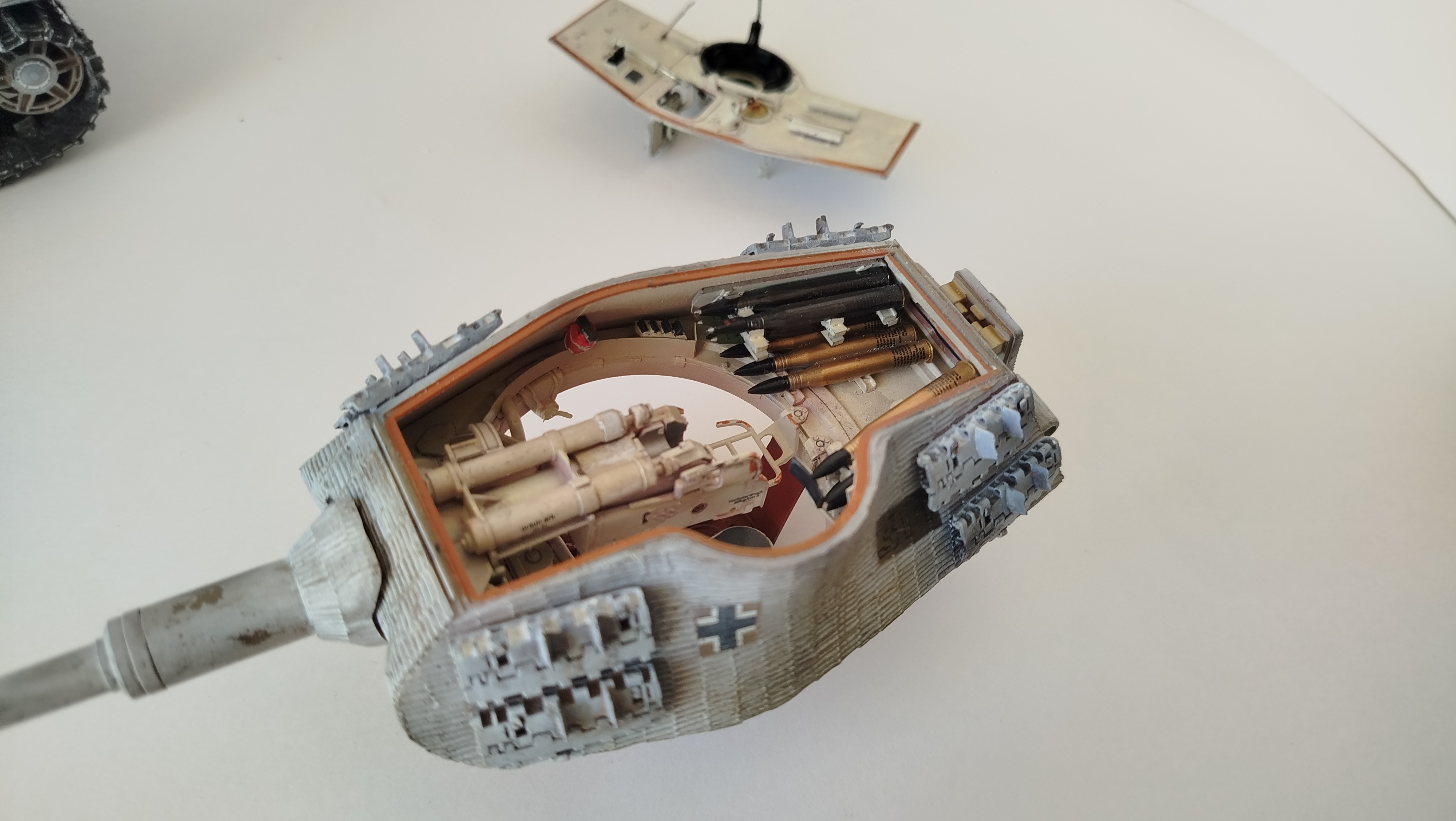 Sd. Kfz. 182 King Tiger Porshe turret (full interior)