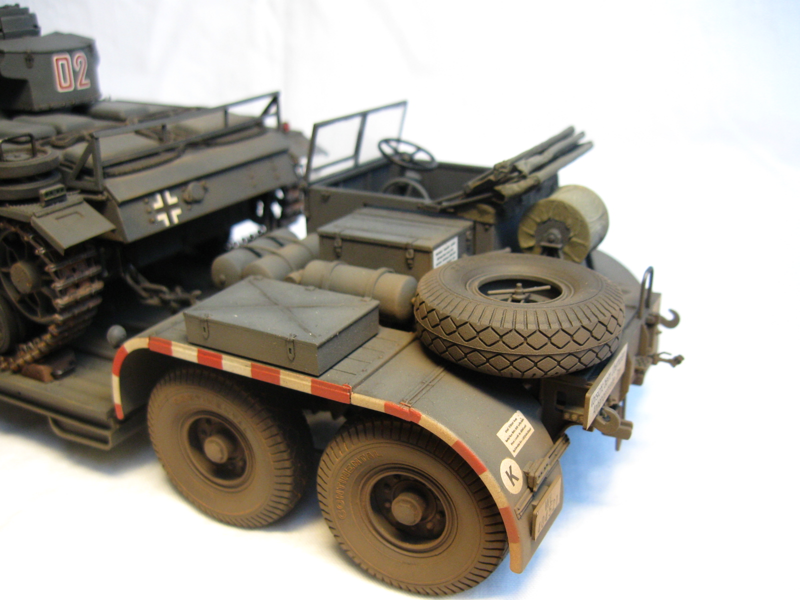 Sd.Kfz.9 & Sd.Ahn.116+Pz.Kfz.IIIL