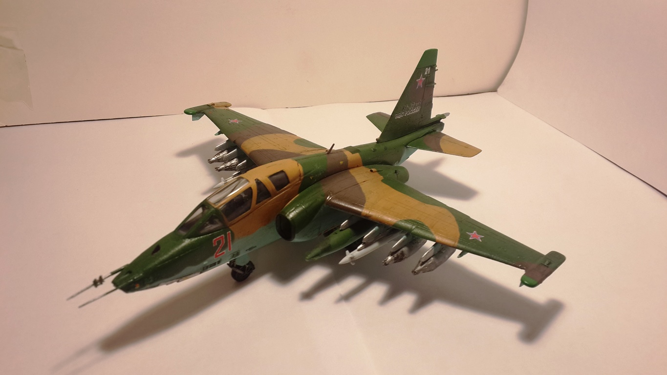 Су-25 УБ — Каропка.ру — стендовые модели, военная миниатюра