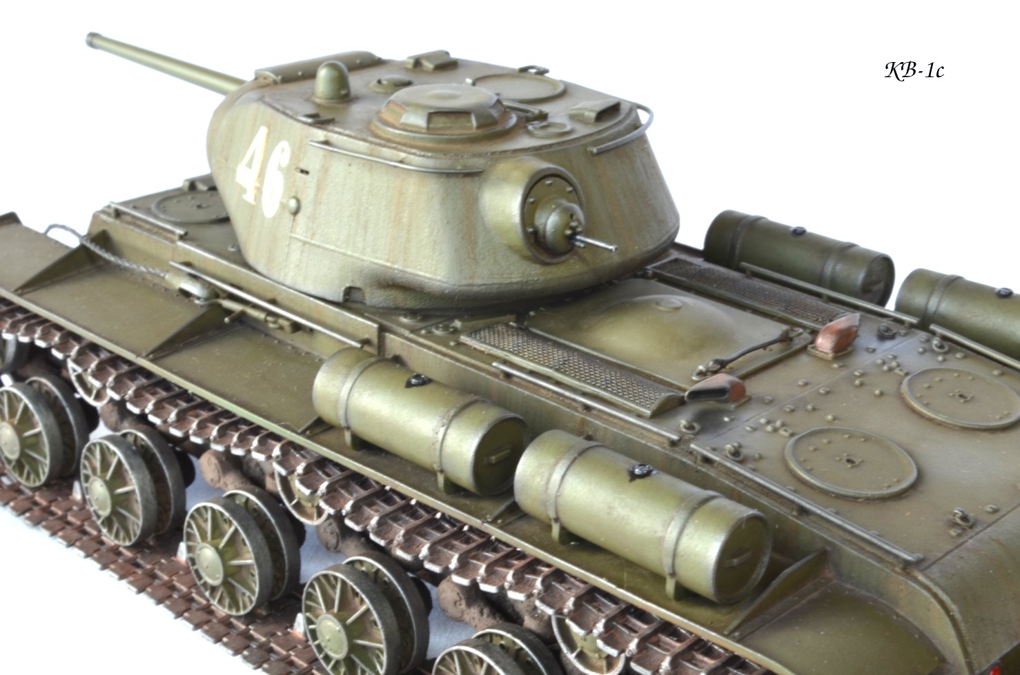 Кв 1 25. Кв-1 Trumpeter. Кв-1 1/35. Кв 1 модель. Кв-1 модель 1/35.