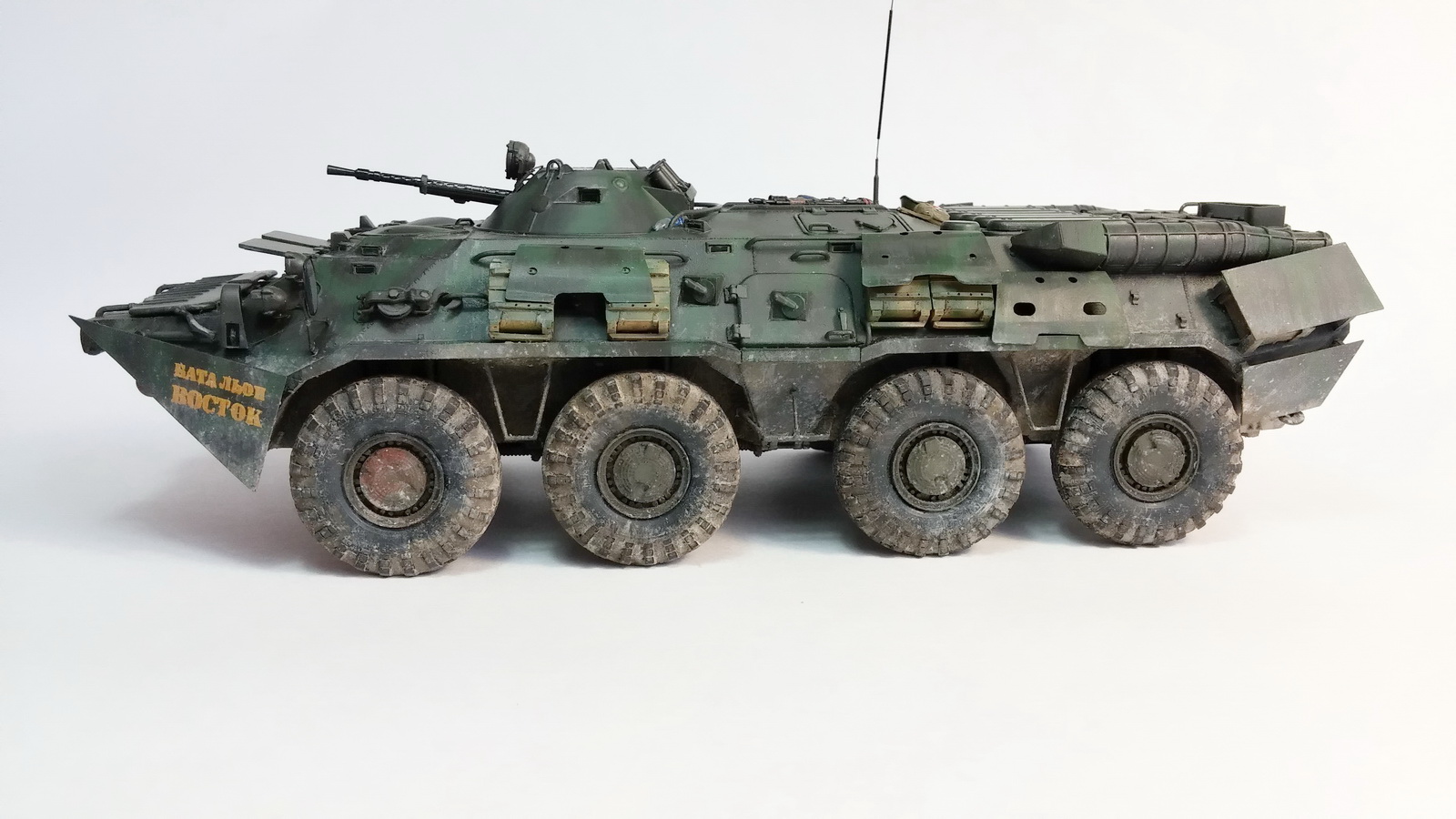БТР-80 — Каропка.ру — стендовые модели, военная миниатюра