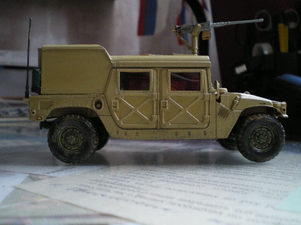 HMMWV(HumVee)