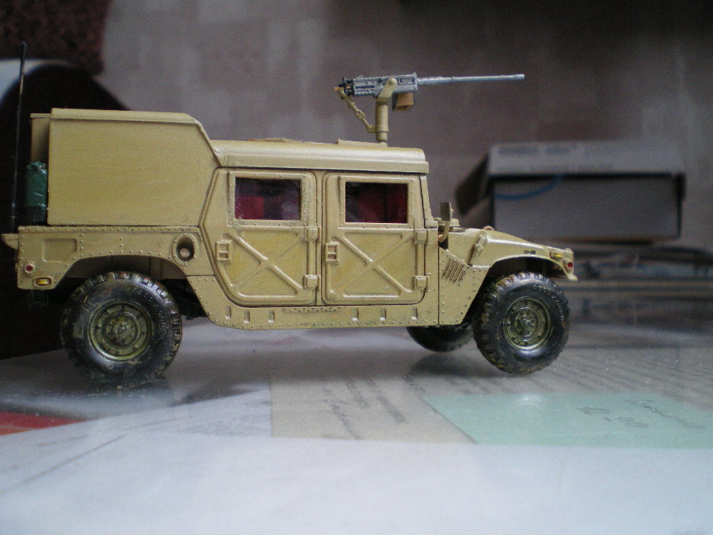 HMMWV(HumVee)