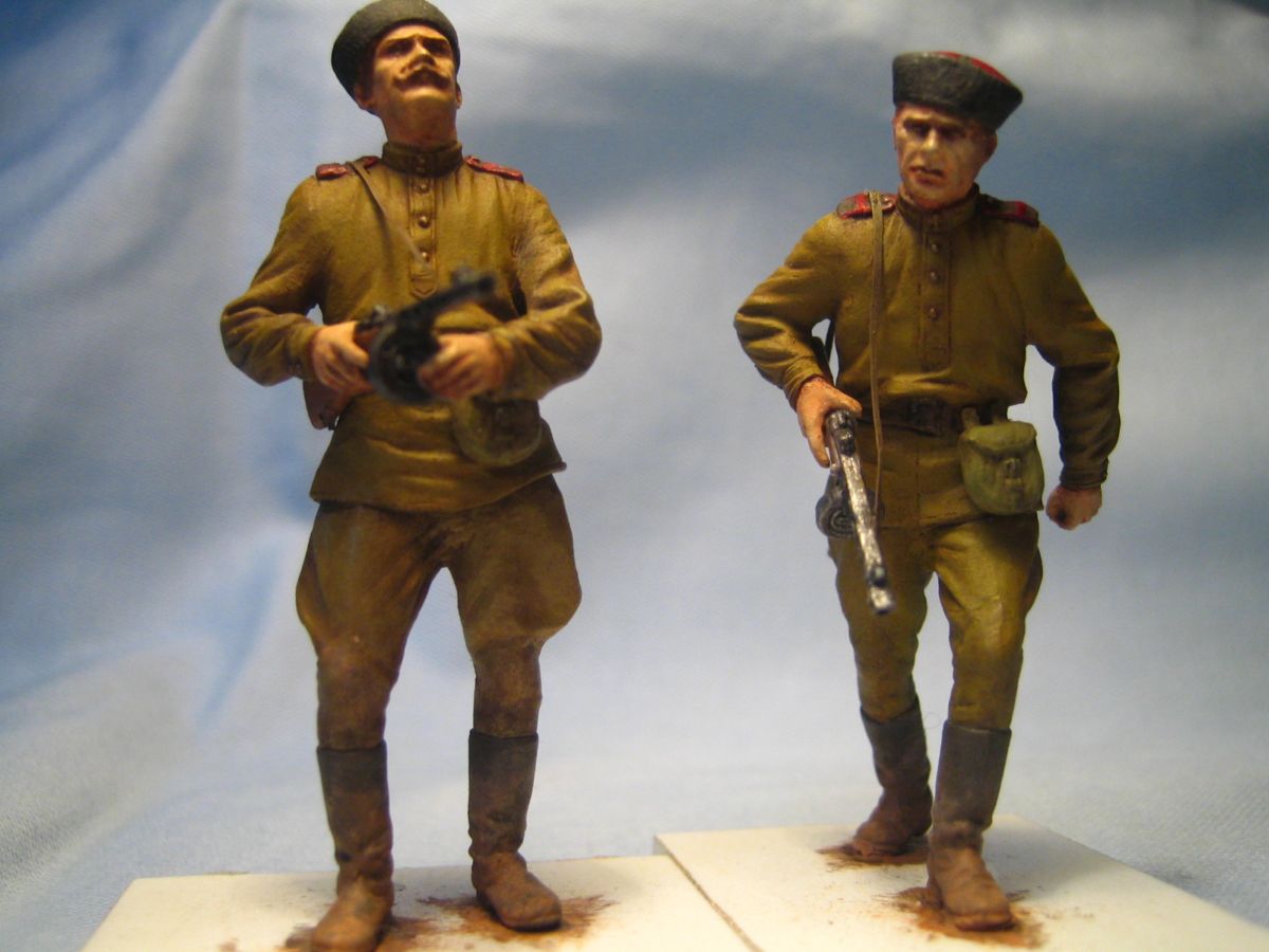 Фигурки солдат, предназначенные для будущих виньеток-диарам