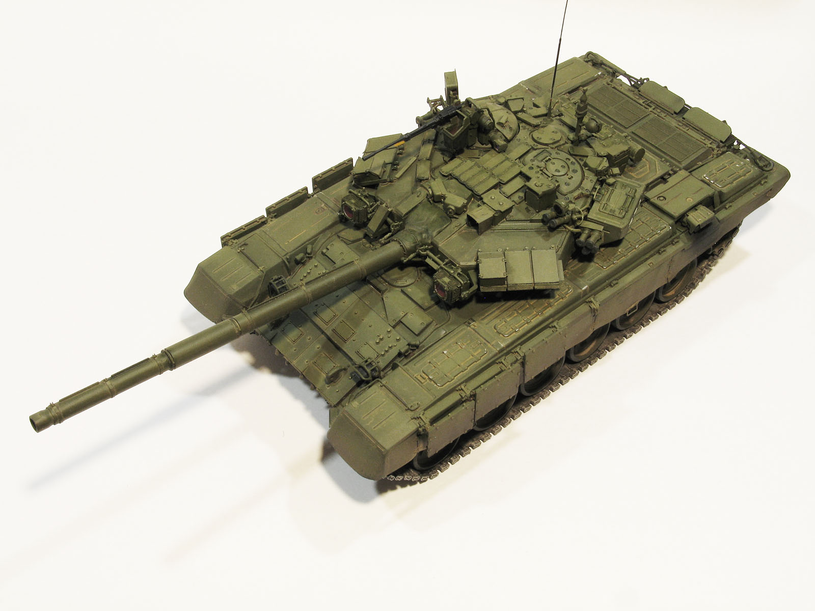 Танк Т-90 — Каропка.ру — стендовые модели, военная миниатюра