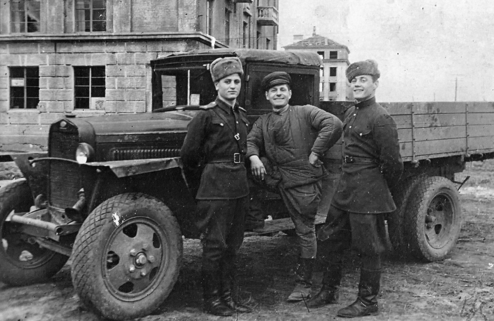 Военные шоферы в годы Великой Отечественной войны