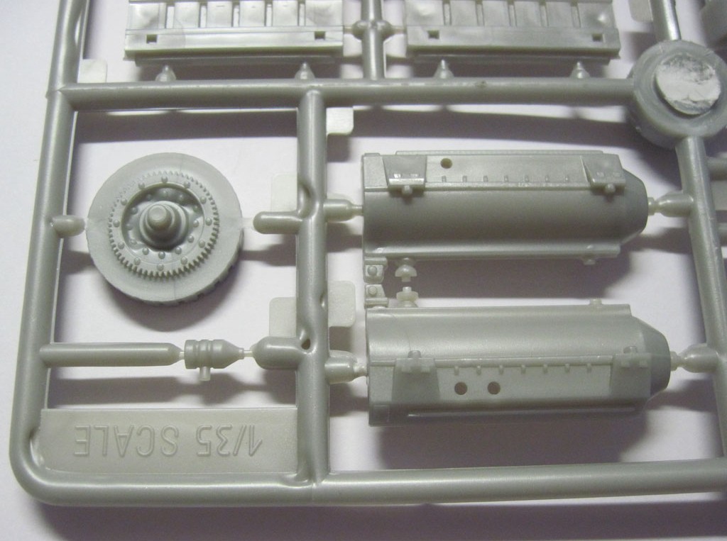 Двигатель и трансмиссия танка Т-34