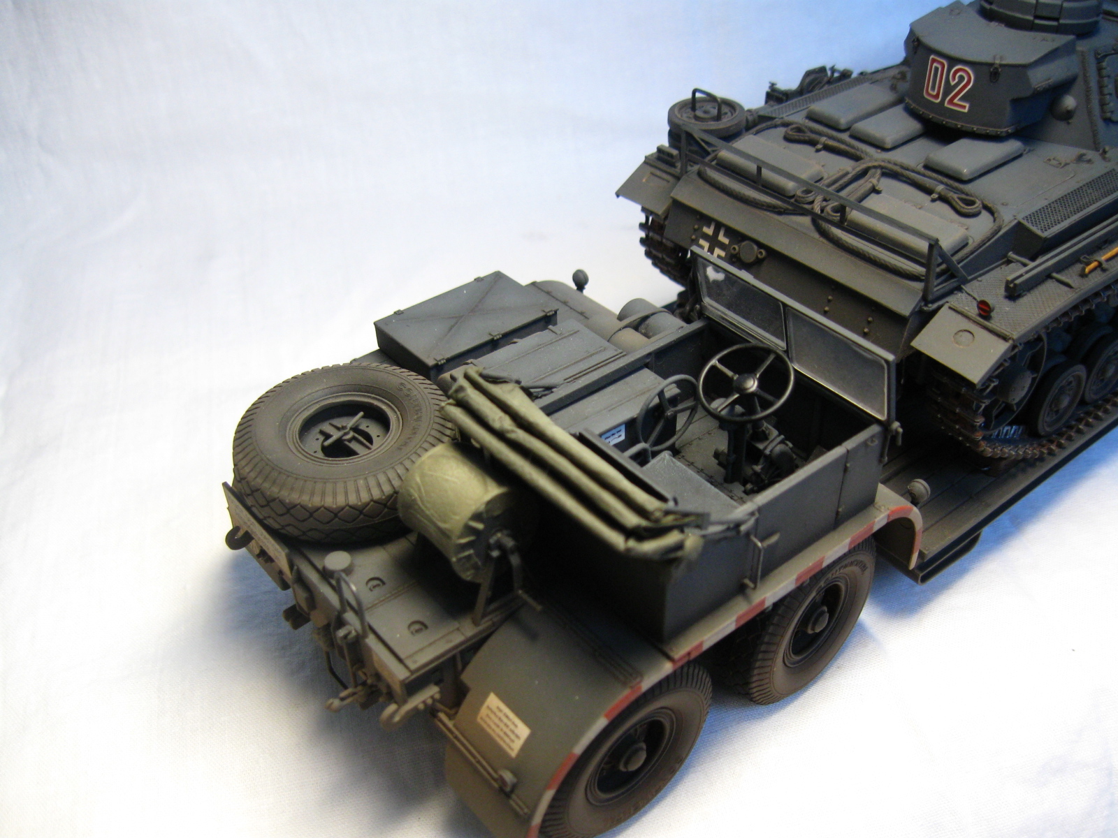 Sd.Kfz.9 & Sd.Ahn.116+Pz.Kfz.IIIL