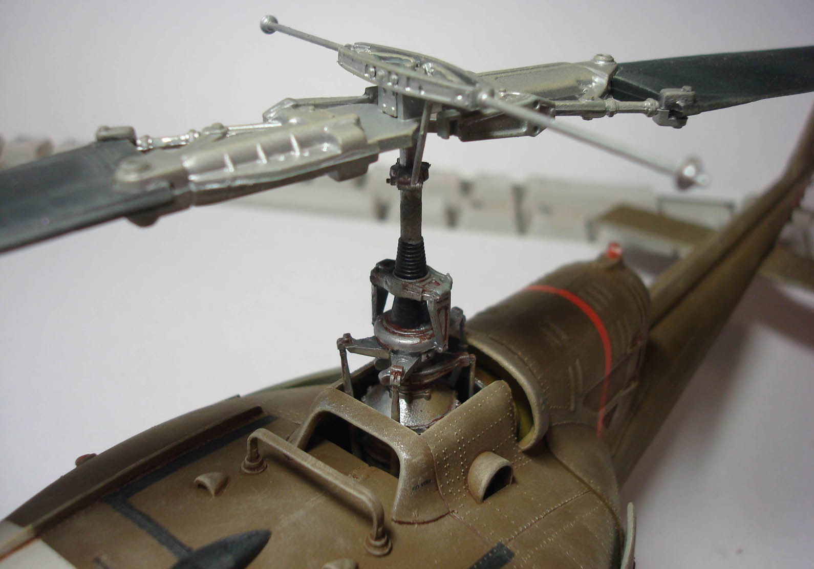 UH-1 Huey от Academy