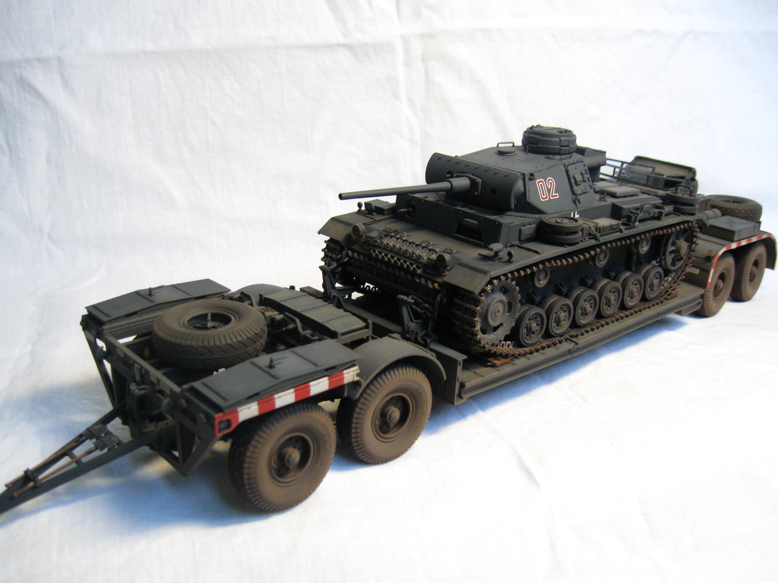 Sd.Kfz.9 & Sd.Ahn.116+Pz.Kfz.IIIL