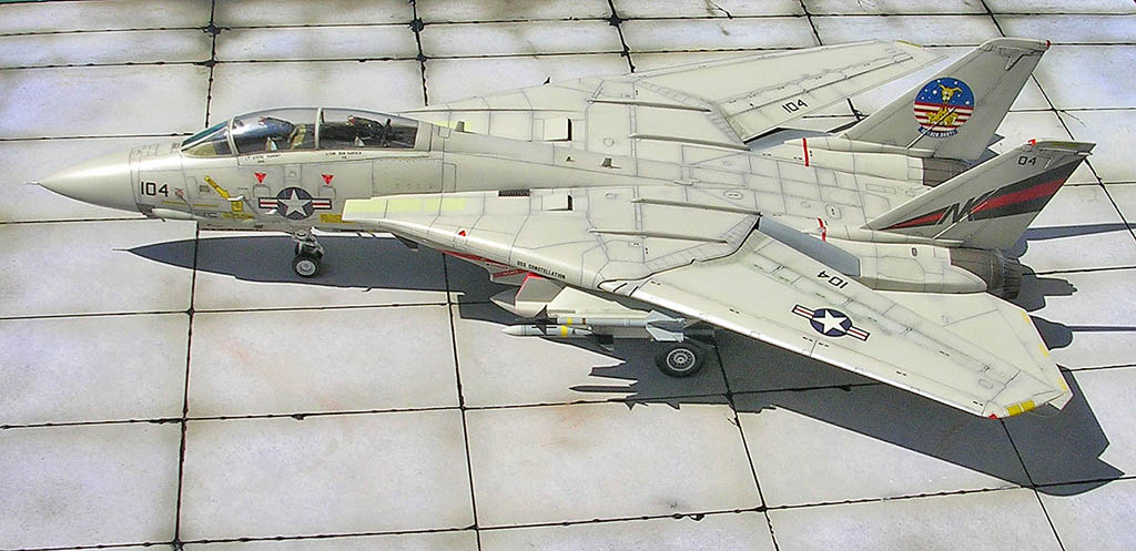 Grumman F-14A TOMCAT VF-154 "Black Knights"