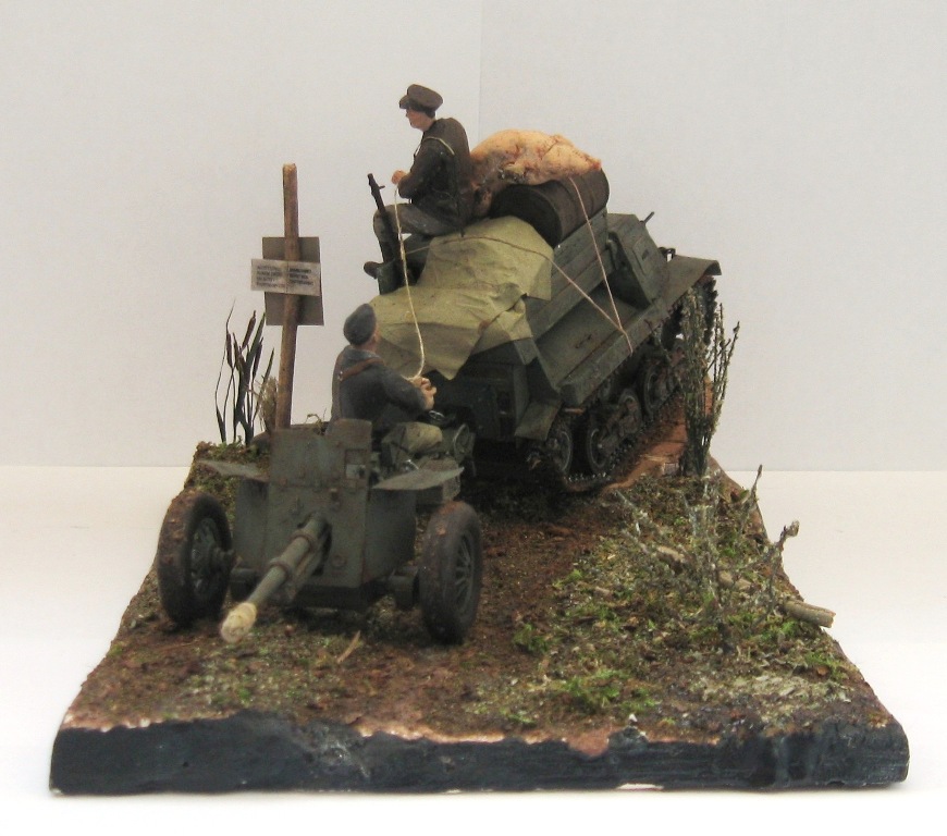 ACHTUNG! NIMM DICH IN ACHT PARTISANEN!  или ПАРТИЗАН! МСТИ ЗА РОДИНУ!