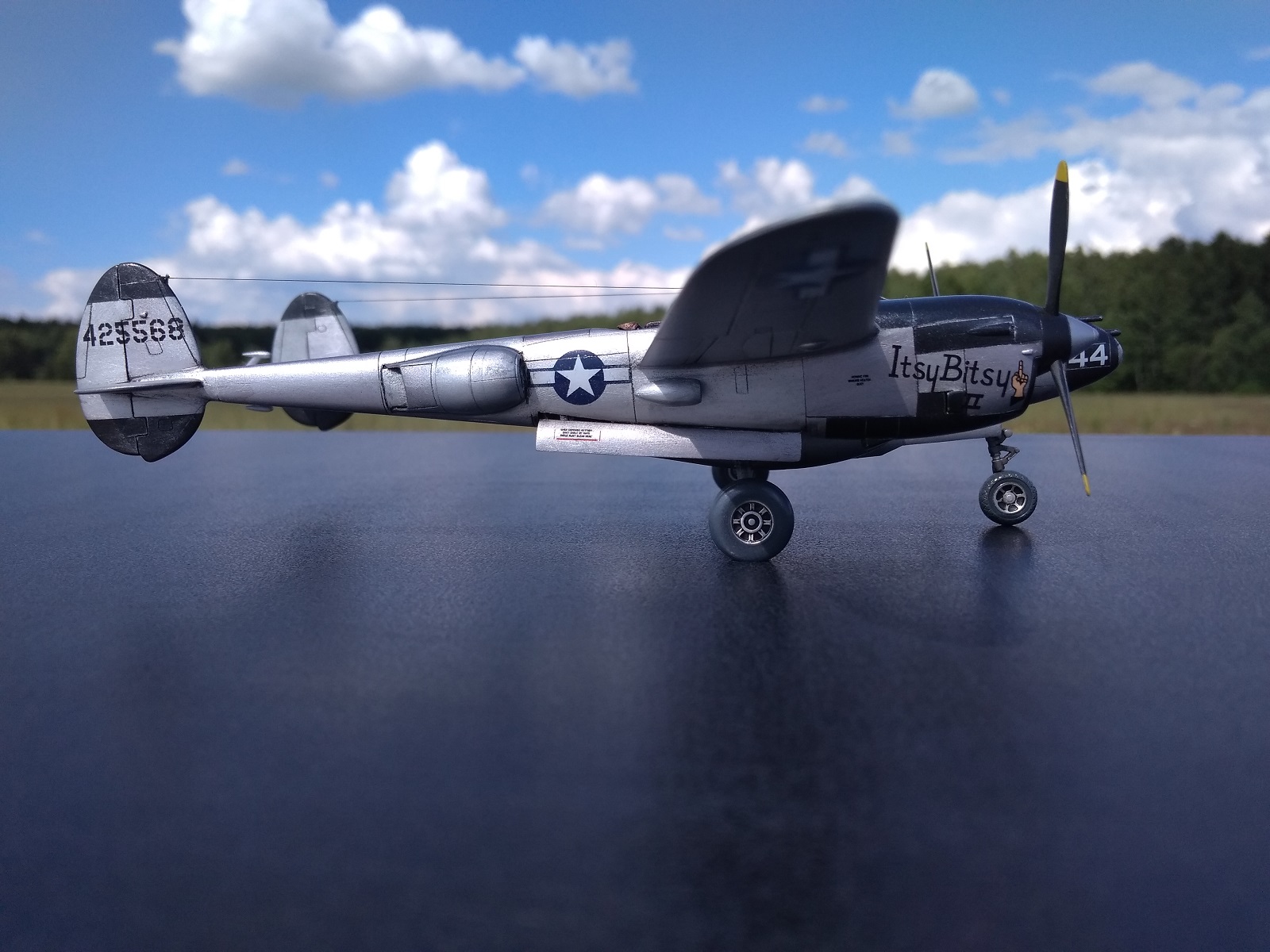 P-38 — Каропка.ру — стендовые модели, военная миниатюра