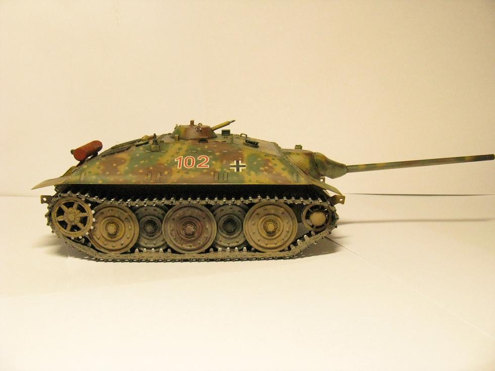 Trumpeter 1:35 E-25
