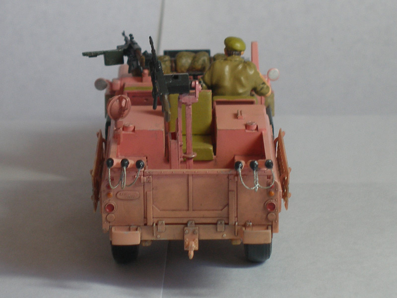 Who dares wins! Land Rover Def «Pink Panther», Tamya, 1:35