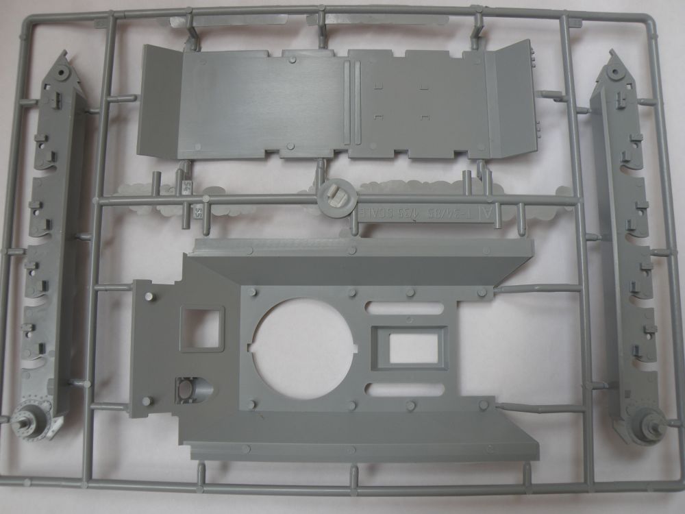 Pz.Kpfw.T-34 747(r) late standard