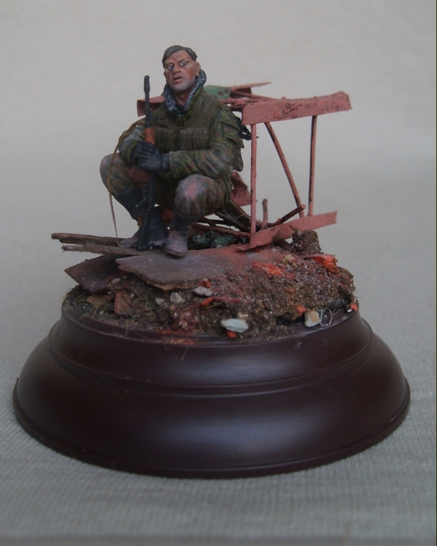 Миниатюрка с Российским бойцом.