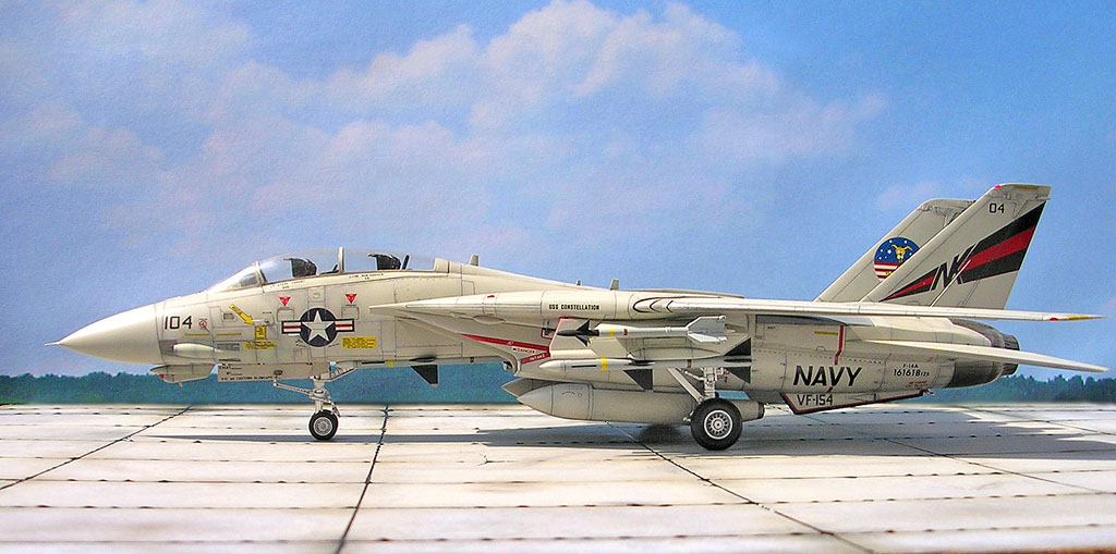 Grumman F-14A TOMCAT VF-154 "Black Knights"