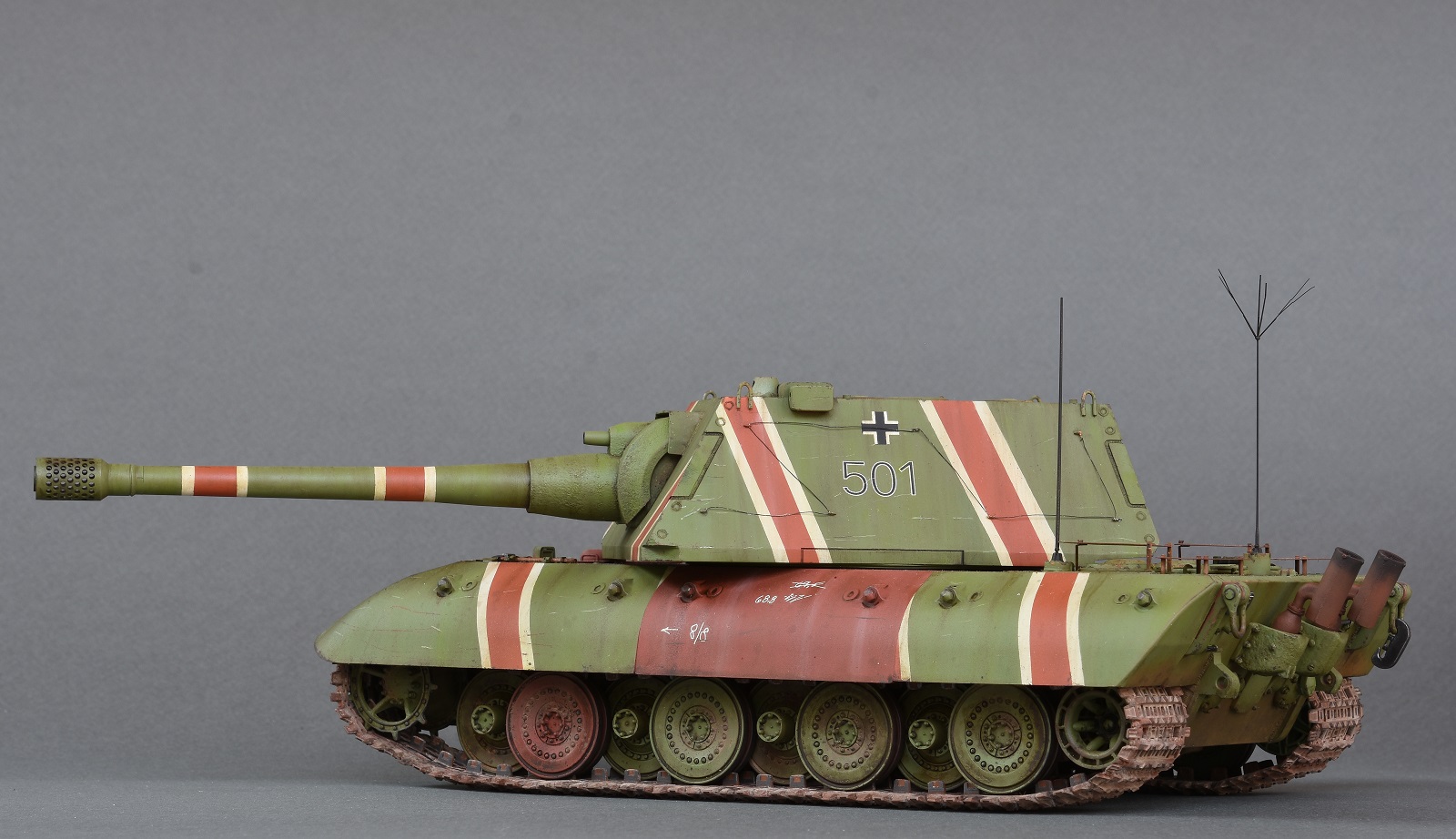 E-100 — Каропка.ру — стендовые модели, военная миниатюра
