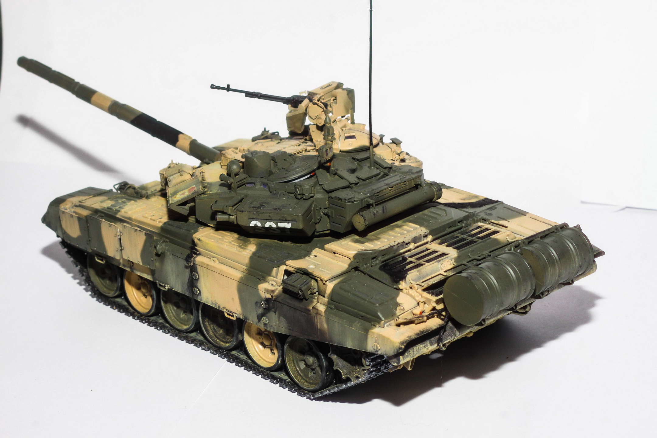 Т-90 — Каропка.ру — стендовые модели, военная миниатюра