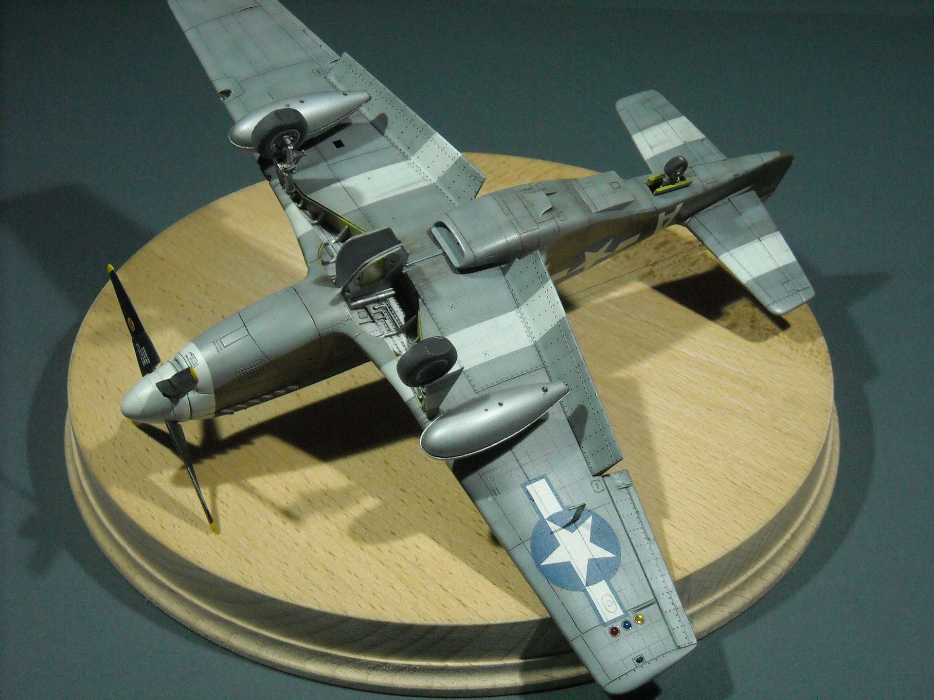 Мустанг P51 — Каропка.ру — стендовые модели, военная миниатюра