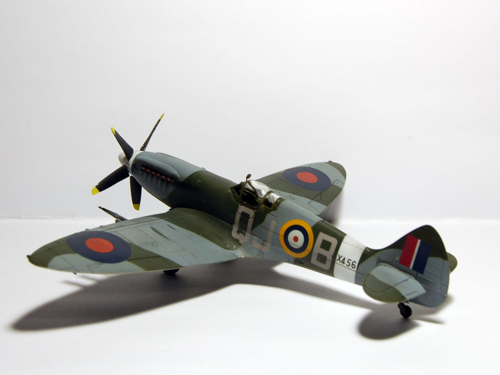 SpitFire MK XIV c