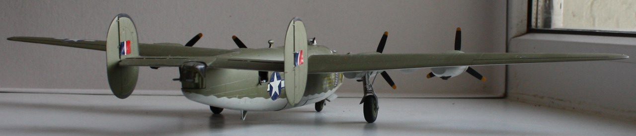 B-24D, из старых запасов (~1993)