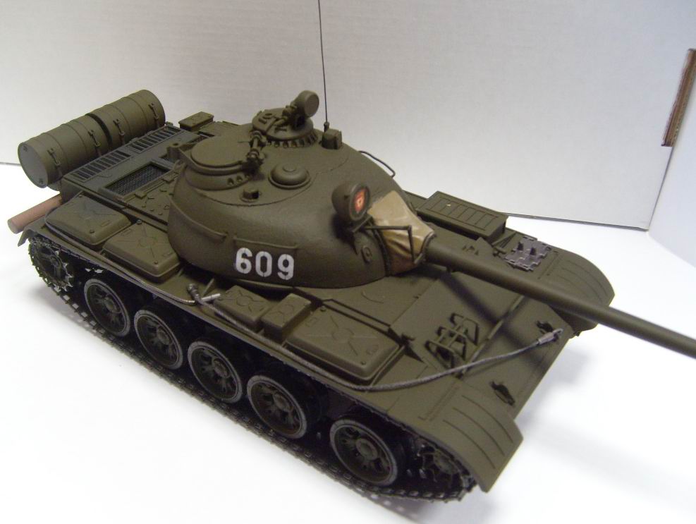 Т-54Б в 35-ом и его братишка в 72-ом