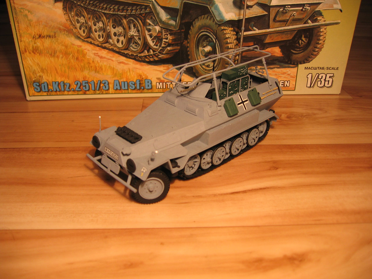 Бронетранспортер «Ханомаг» SD. KFZ. 251/3 AUSF B