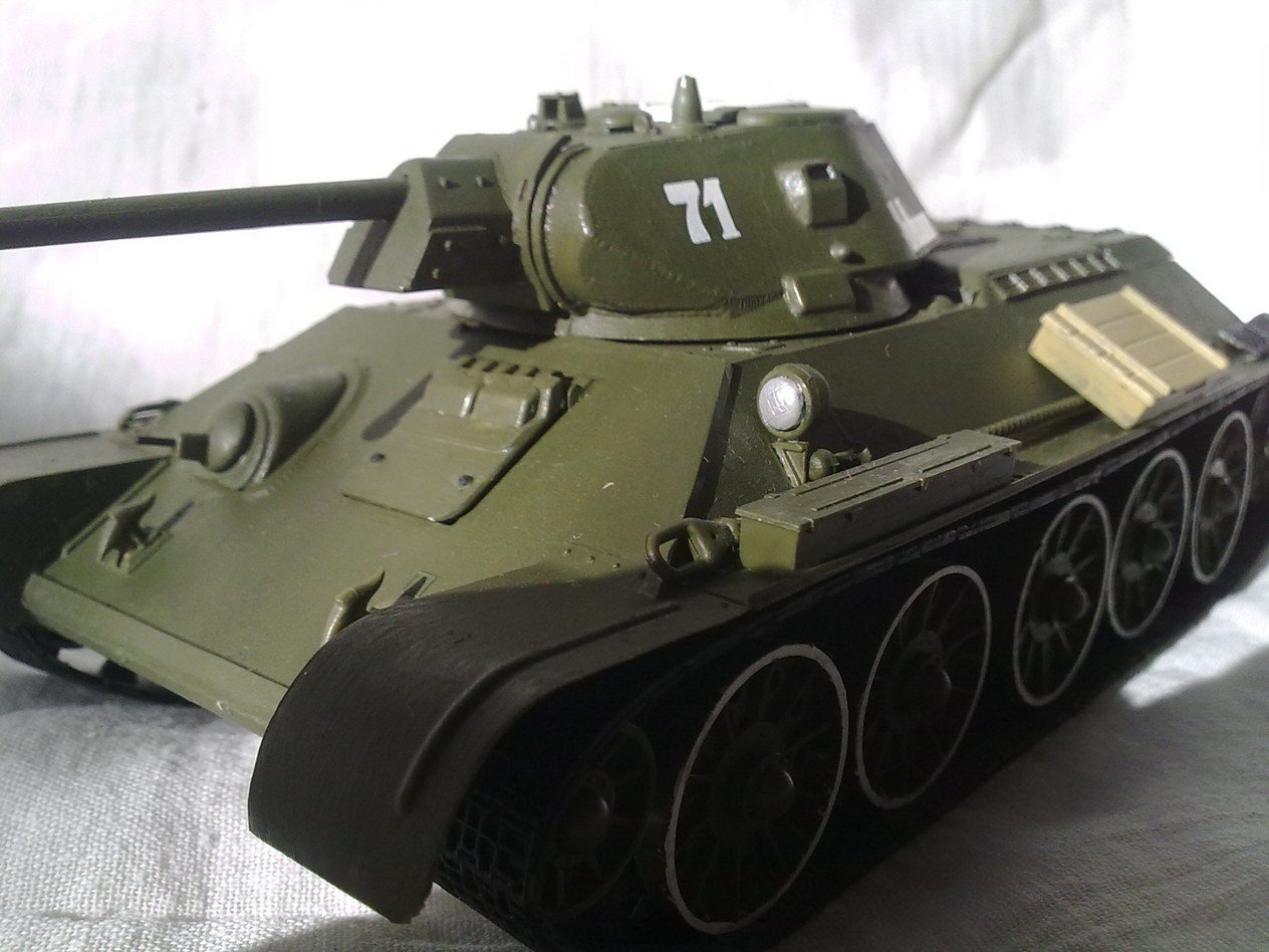 танк т-34/76 обр.1942г (парадный)