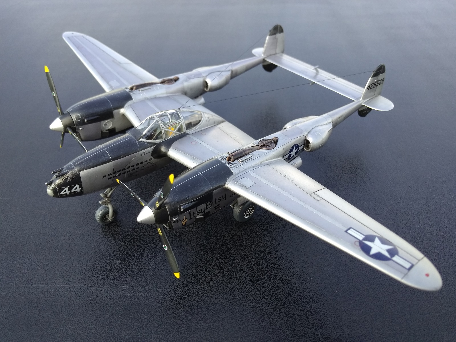 P-38 — Каропка.ру — стендовые модели, военная миниатюра