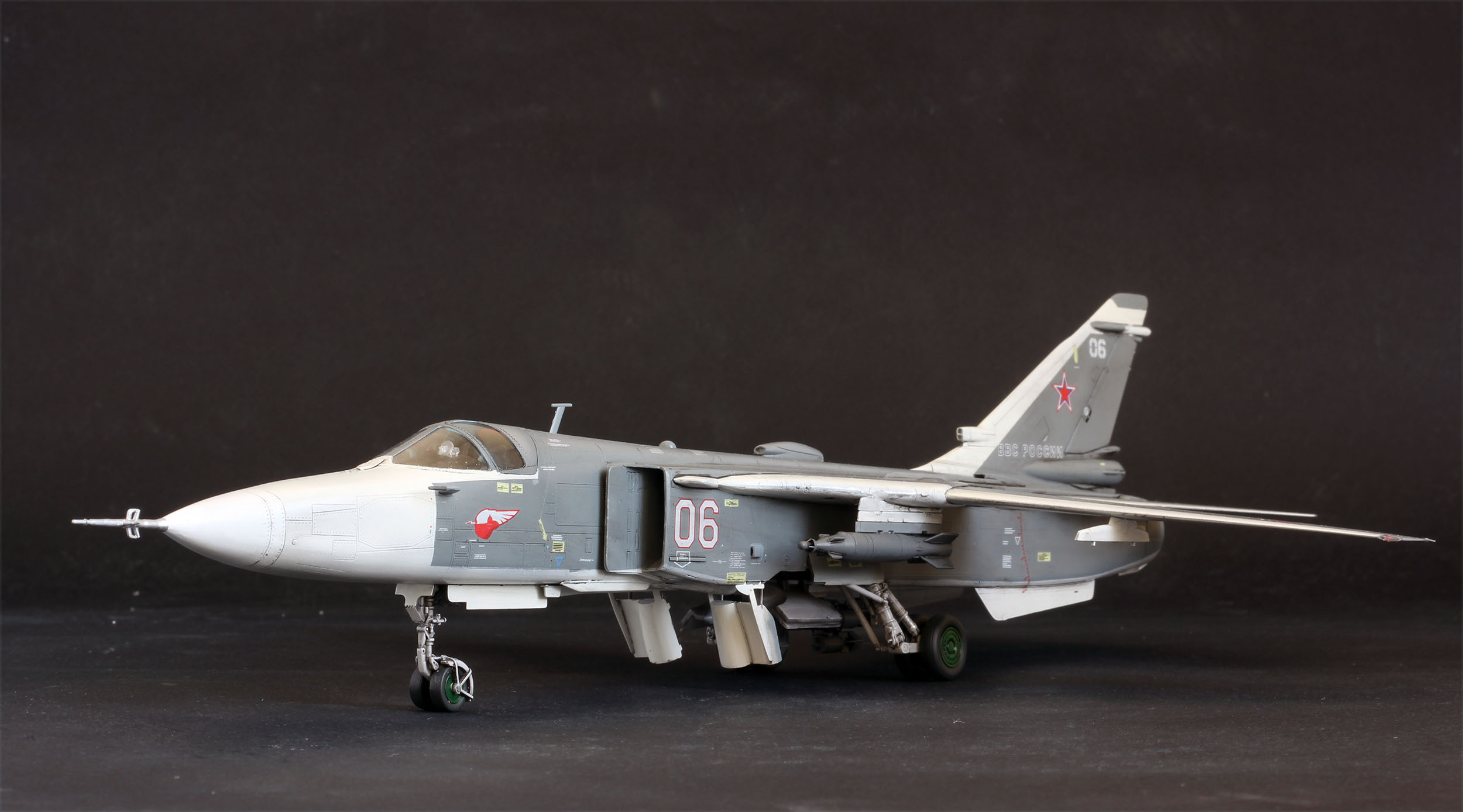 Су-24 — Каропка.ру — стендовые модели, военная миниатюра