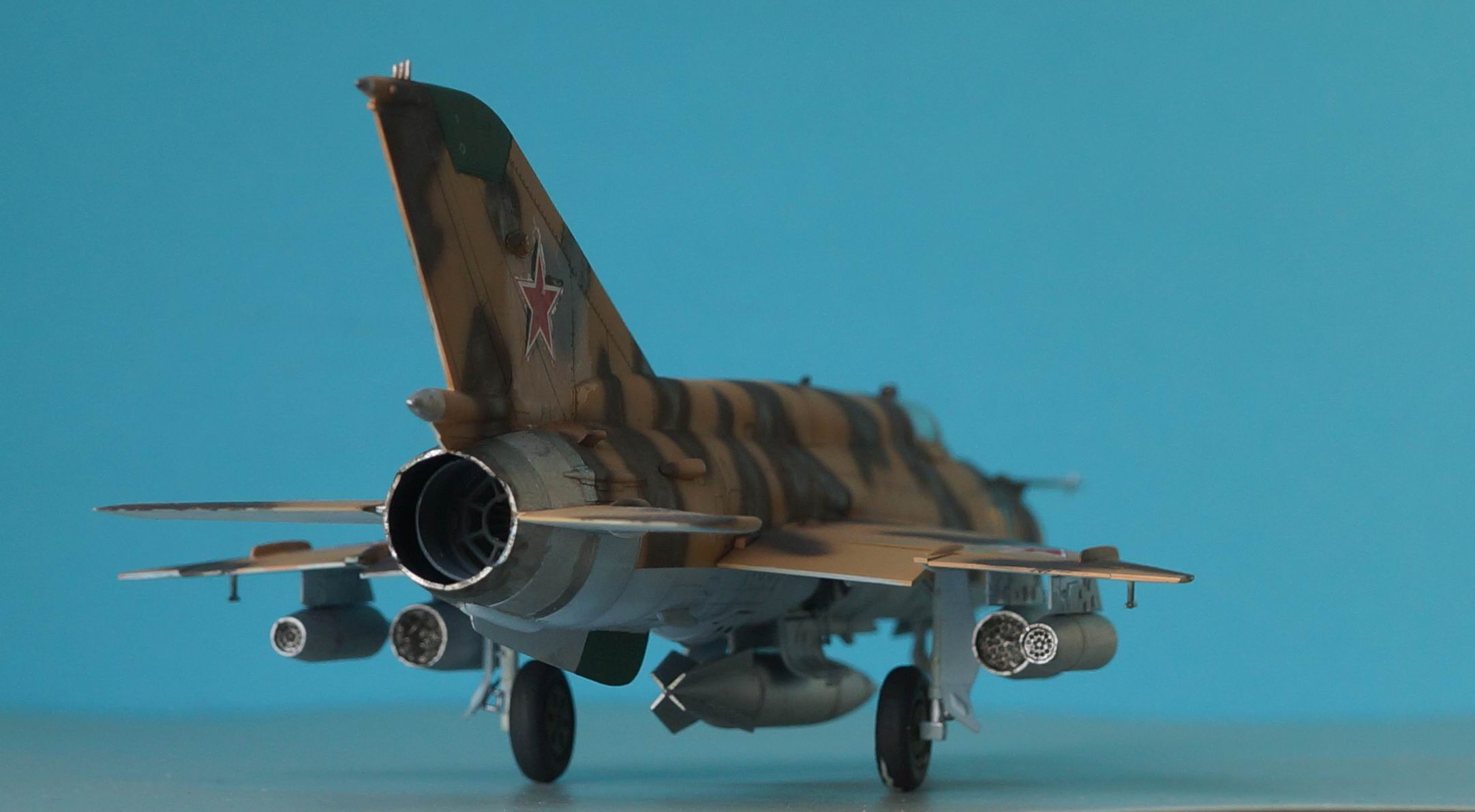 МиГ-21СМ (MiG-21MF FISHBED J) — Каропка.ру — стендовые модели, военная ...