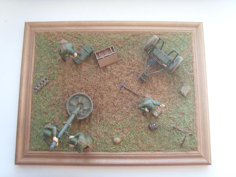 Советский 120-мм миномёт с расчётом.