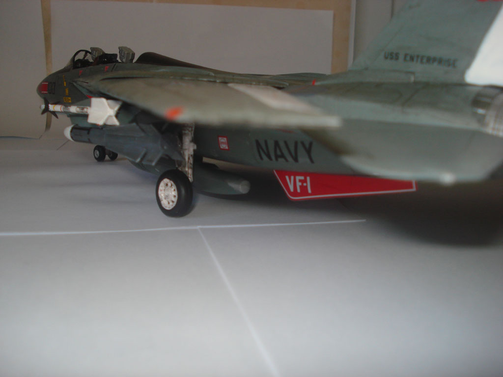 F-14 a