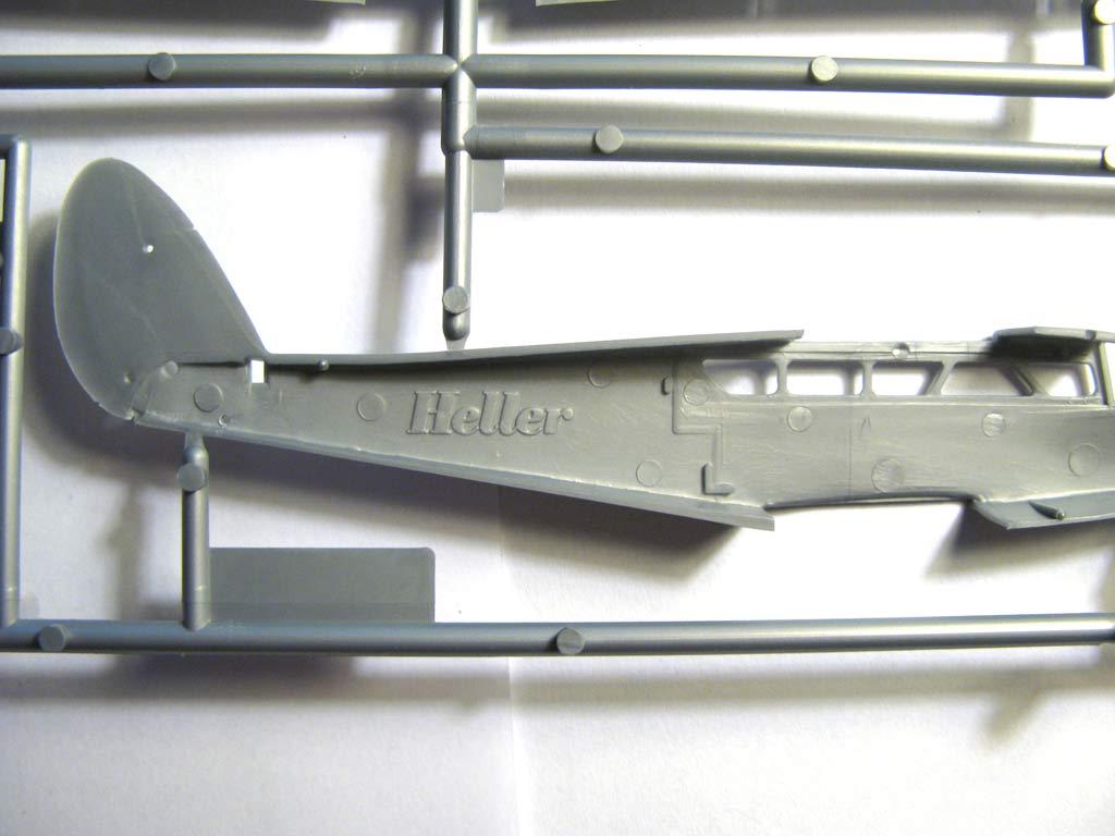 De Haviland   DH-89 "Dragon Rapide"    Airfix  1/72