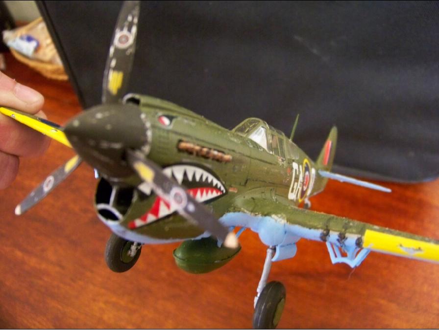 P-40 b