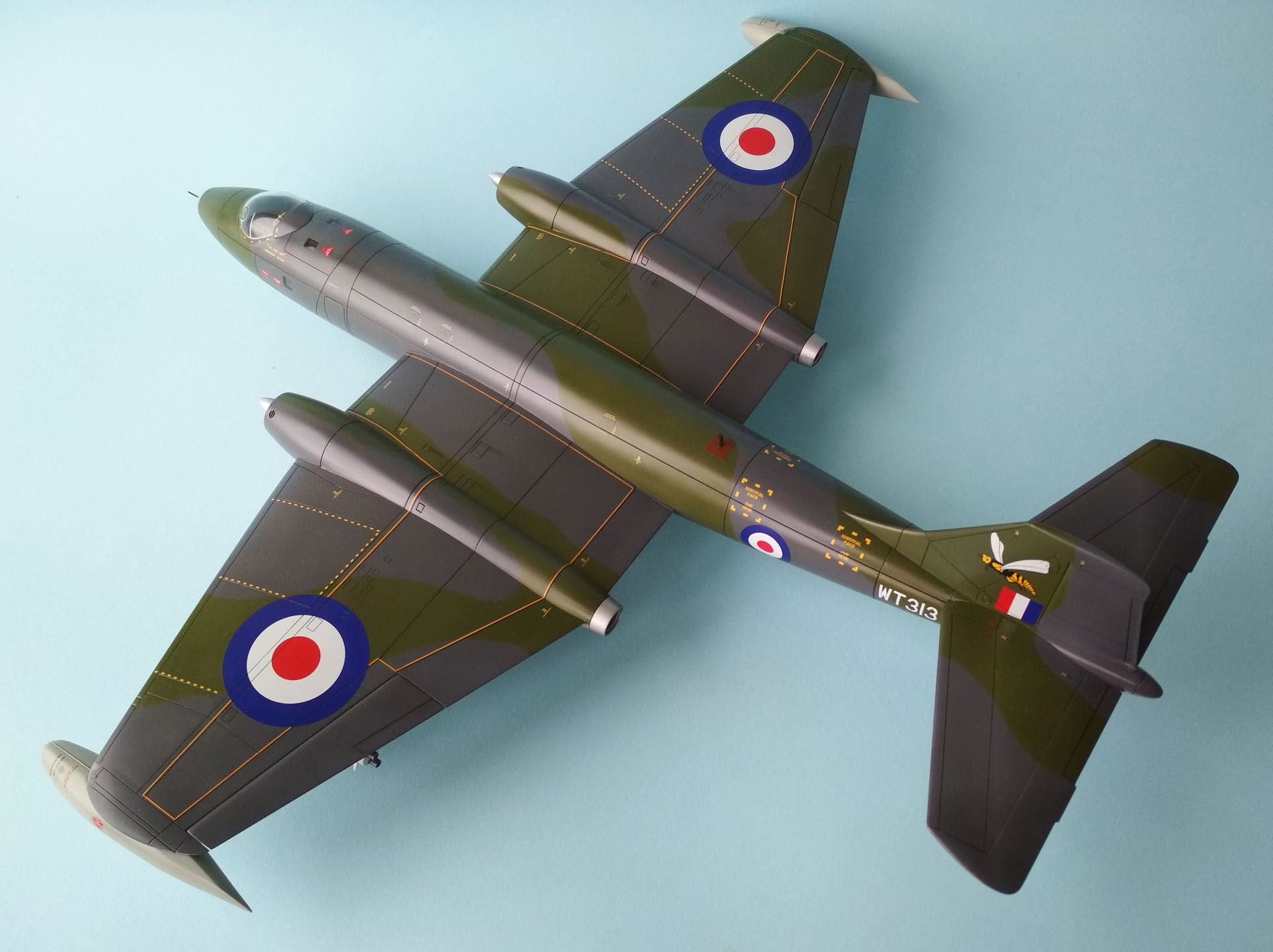 English Electric Canberra B(i).6 (1:48) — Каропка.ру — стендовые модели ...