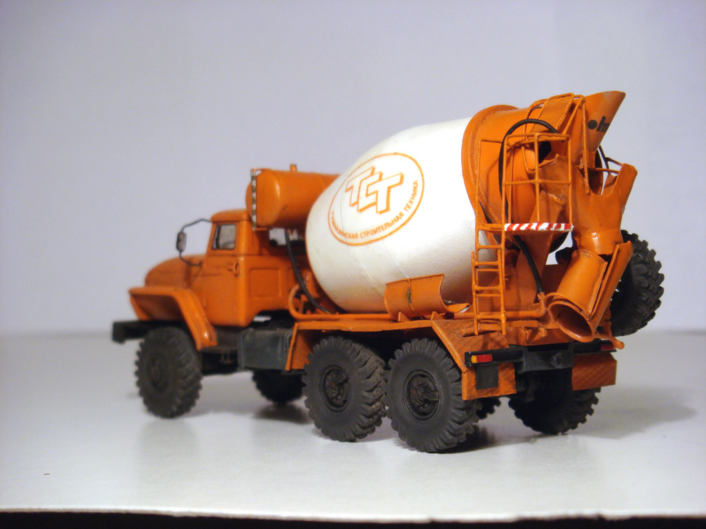 бетономешалка АБС 5ГП на шасси Урал-55571 1:72 — Каропка.ру — стендовые ...