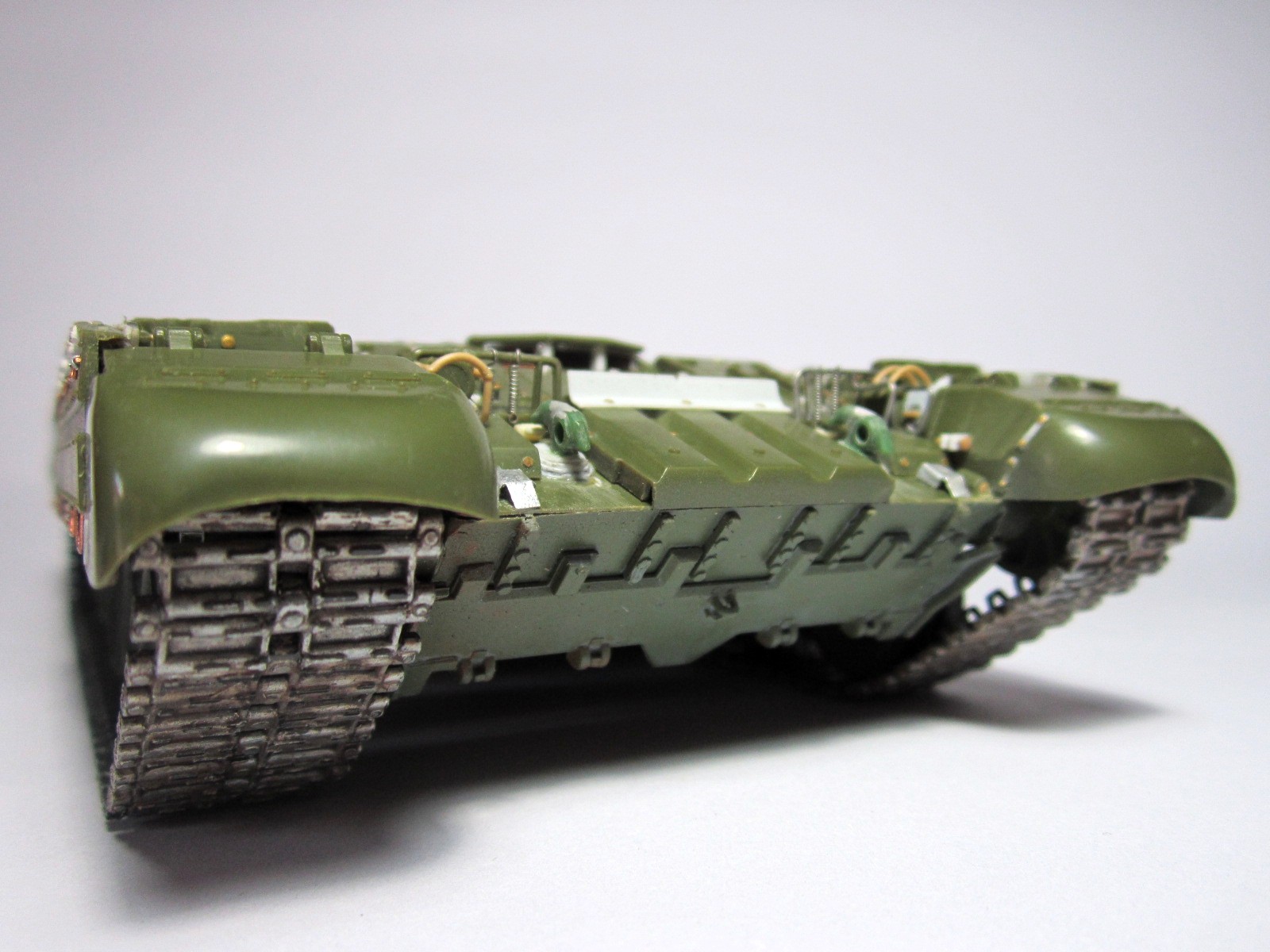Т-80УД — Каропка.ру — стендовые модели, военная миниатюра
