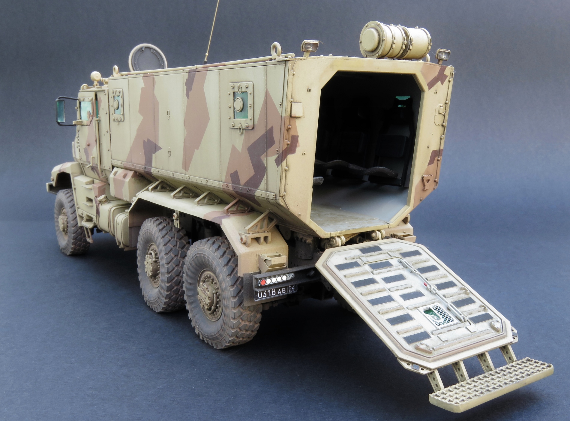 Тайфун-У — Каропка.ру — стендовые модели, военная миниатюра