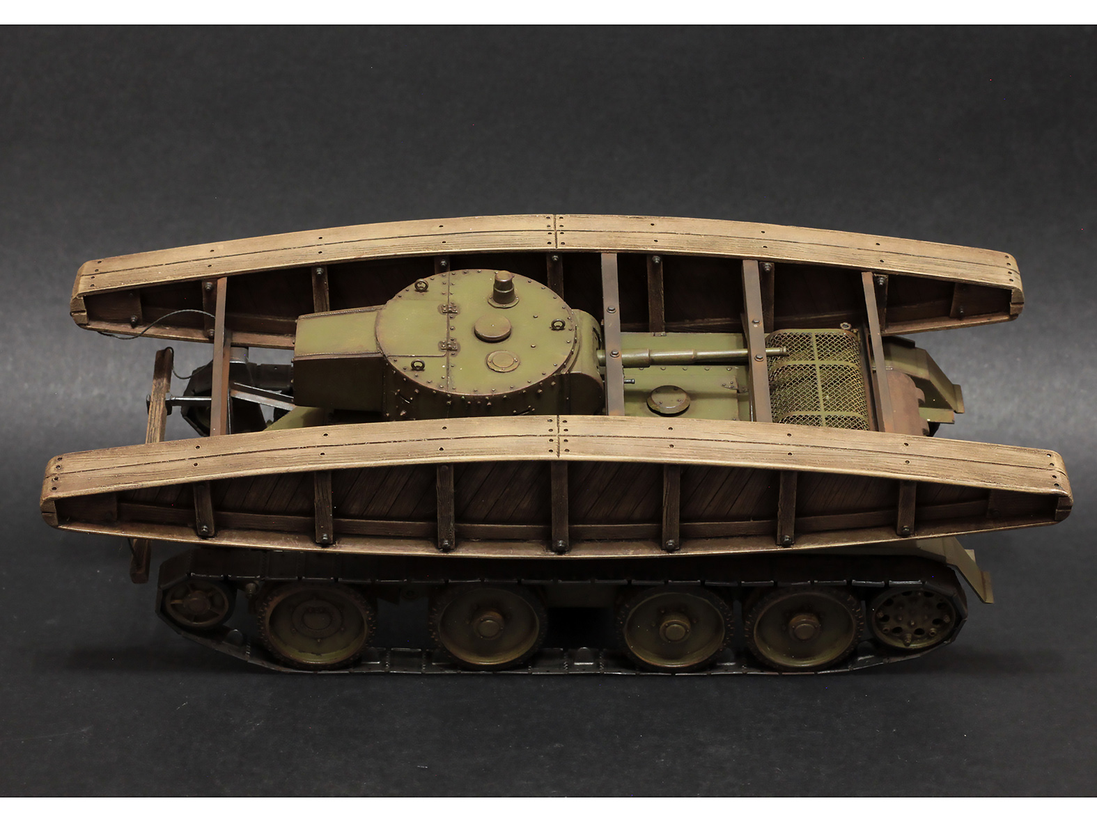 Деревянный мост для танка БТ-5 — Каропка.ру — стендовые модели, военная .
