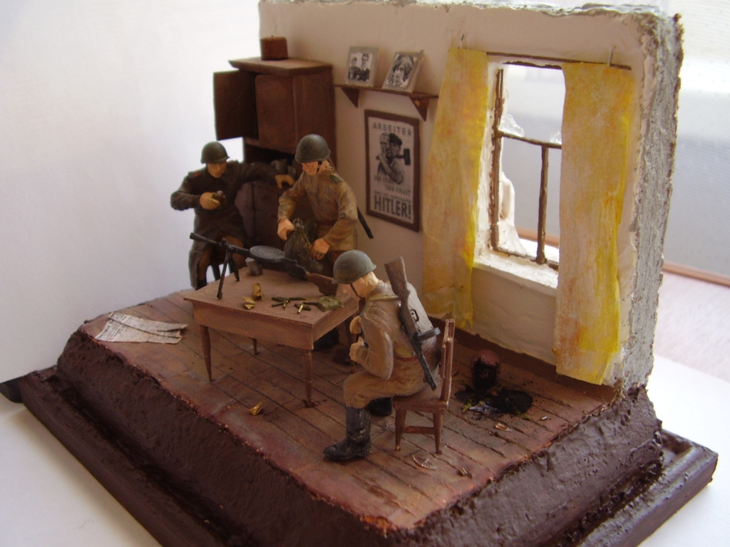 А я вам патрончиков принёс